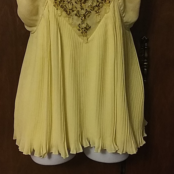 KAELYN MAX YELLOW RHINESTONE AND BEADED TOP - Picture 10 of 11